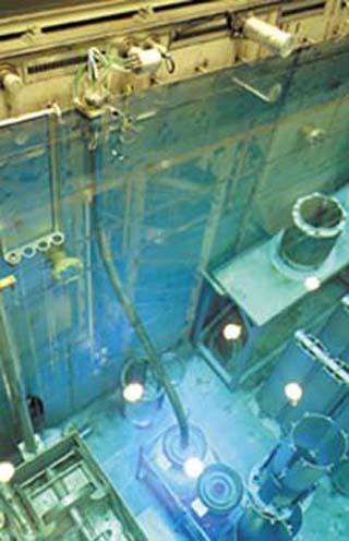 A photograph looking dow into the High Flux Isotope Reactor at Oak Ridge National Laboratory.